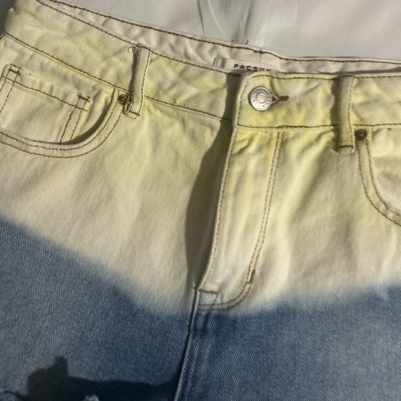 Pacsun High Rise Frayed Hem Yellow & Blue Festival Jean Shorts - Picture 4 of 9